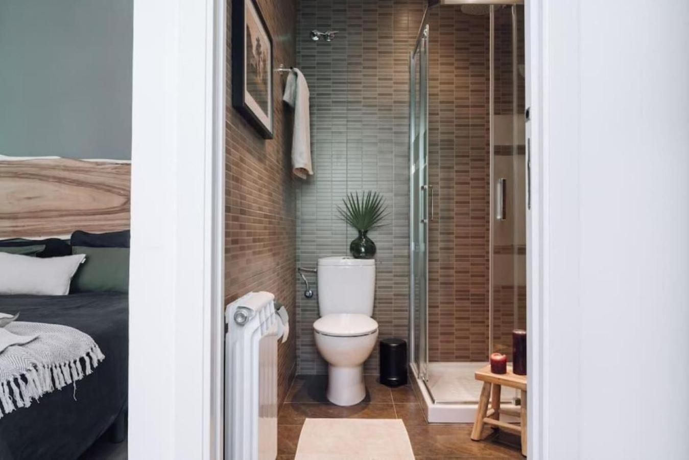 Baka - 2 Bedroom With Terrace In Sant Gervasi Apartment *