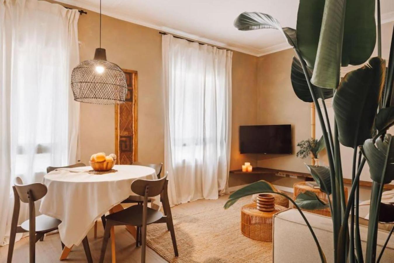 Apartment Baka - 2 Bedroom With Terrace In Sant Gervasi Barcelona
