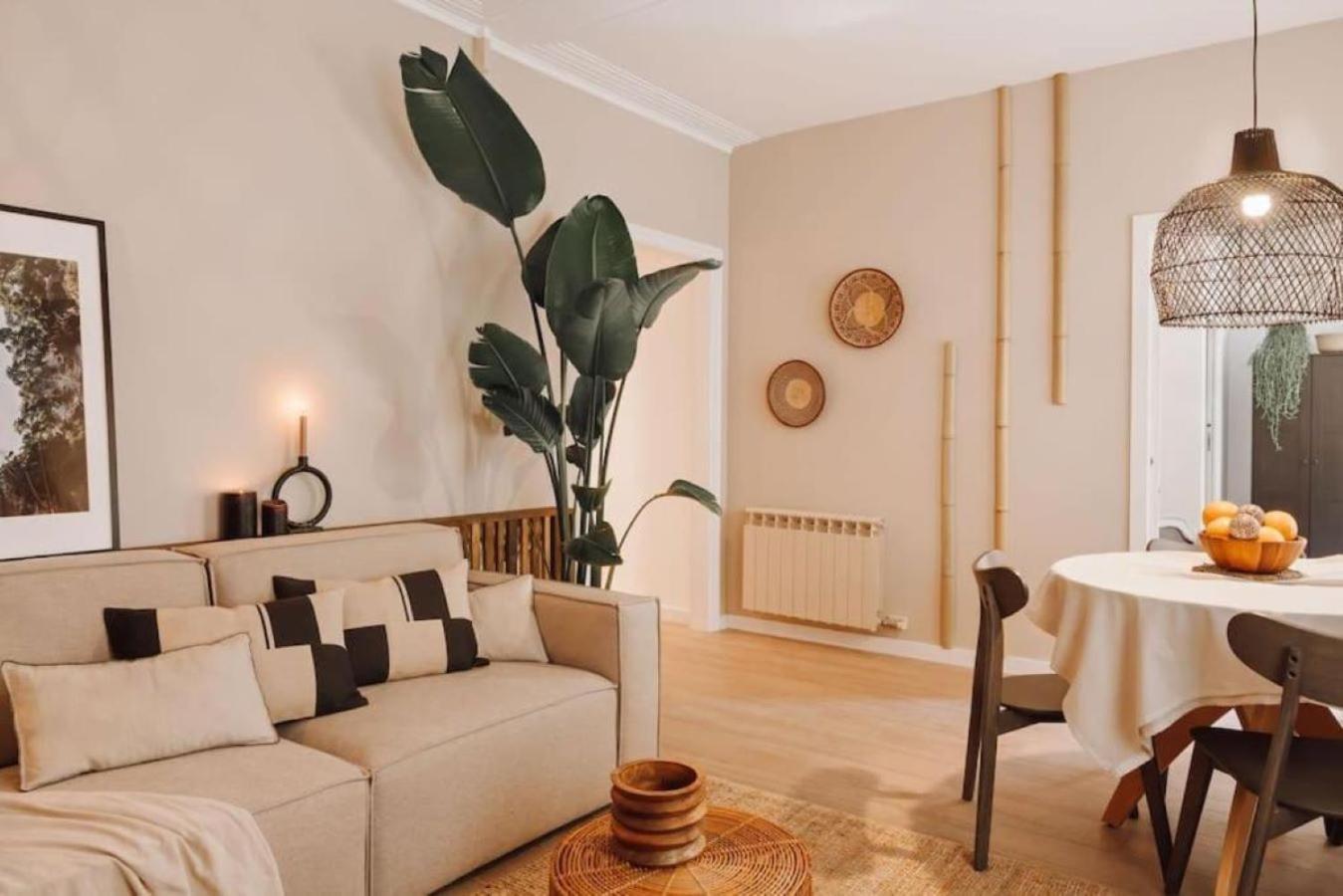 Apartment Baka - 2 Bedroom With Terrace In Sant Gervasi