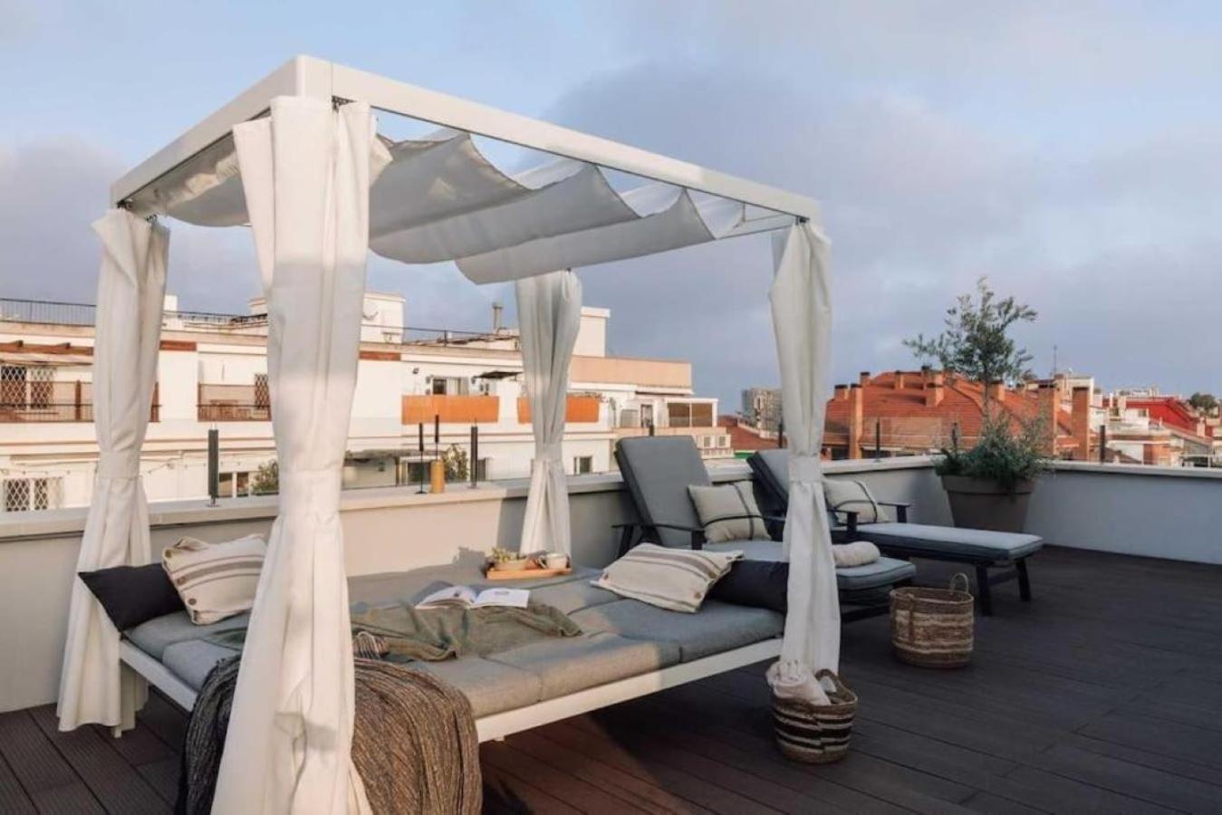 Apartment Baka - 2 Bedroom With Terrace In Sant Gervasi *