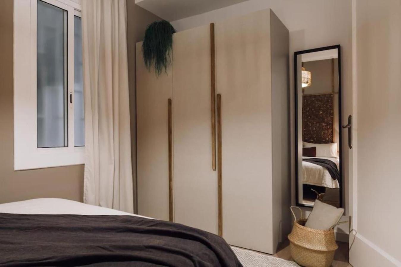 Apartment Baka - 2 Bedroom With Terrace In Sant Gervasi Barcelona